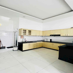 NHÀ PHỐ HÀ HUY GIÁP. TRỆT 3 LẦU 4PN 5WC. ĐƯỜNG 8M