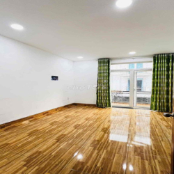 NHÀ PHỐ HÀ HUY GIÁP. TRỆT 3 LẦU 4PN 5WC. ĐƯỜNG 8M
