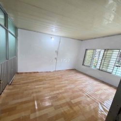 Cho thuê nhà trệt lửng nguyên căn 03phòng hẻm gần Chợ An Hoà