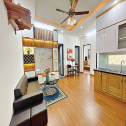 Cho thuê căn hộ 2PN giá 11 triệu phố Trần Quý Kiên, Cầu Giấy