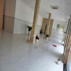 NHÀ MẶT TIỀN NGANG 13m, CHO THUÊ