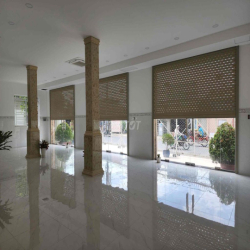 NHÀ MẶT TIỀN NGANG 13m, CHO THUÊ