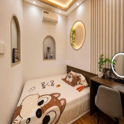 Cho thuê căn 2pn1wc rộng ban công full nt giặt riêng gần Hồng Bàng q5
