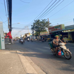 NHÀ MẶT TIỀN NGANG 13m, CHO THUÊ