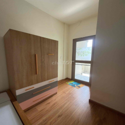 cho thuê chung cư Greentown-DT 52m2-2PN-1WC.có máy lạnh, nội thất