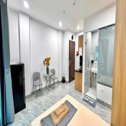 Căn hộ 2 Ngủ 1 khách 60m2 full đồ ngõ thịnh Hào 1 Đống Đa 
