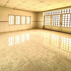 CHO THUÊ NHÀ P.TÂN HÒA, 1TRỆT 1LẦU 1LỬNG, ĐƯỜNG RỘNG 5m, SÂN ĐẬU OTO