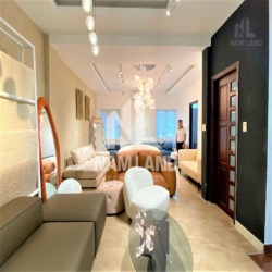 💥 Cho thuê nhà 10x20m hầm 4 tầng lầu ngay vòng xoay trần não-giá 45tr