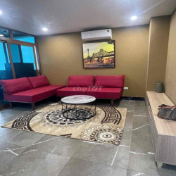 căn hộ đẹp cạnh Hồ Tây 2 ngủ rộng full đồ vào ở luôn