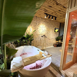 Penthouse Sân Vườn Có Xông Hơi Và Bồn Tắm Giữa Lòng Vinhomes Gran Park