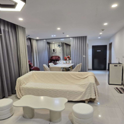 Penthouse Sân Vườn Có Xông Hơi Và Bồn Tắm Giữa Lòng Vinhomes Gran Park