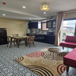 căn hộ đẹp cạnh Hồ Tây 2 ngủ rộng full đồ vào ở luôn