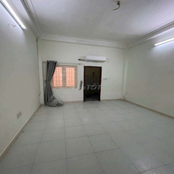 NHÀ RỘNG HẺM XE HƠI LÊ ĐỨC THỌ P6;(4x20m)3 LẦU 6PN6WC; GIÁ 19TR