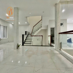 CHO THUÊ NHÀ VILLA SÂN BAY * 9X20M GIÁ RẺ 39.9TR * 3 TẦNG