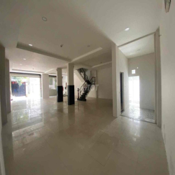 Cho Thuê Nhà Mặt Tiền Phạm Thế Hiển, Phư