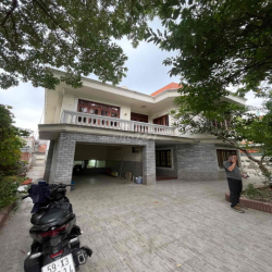 CHO THUÊ BIỆT THỰ THẢO ĐIỀN DTSD 700m2