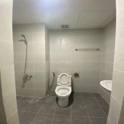 Cần cho thuê căn 1pn view q1,có nt (2máy lạnh,2 rèm,máy nước nóng)