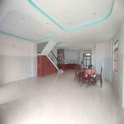 Biệt thự 10x20 3 lầu căn góc cực đẹp