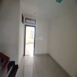 Biệt thự 10x20 3 lầu căn góc cực đẹp