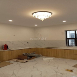 🏡 CHO THUÊ NHÀ KHU SIMCITY Q9. 4PN 5WC MỚI SƠN ĐẸP 2MÁY LẠNH BẾP TỪ