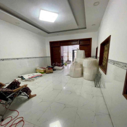 Cho thuê nguyên căn 3 Lầu MT đường thuận tiện kinh doanh VP Hiệp Bình