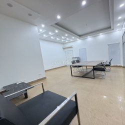 Cho thuê BT Vườn Đào 55 triệu, 165m2, 6PN 4WC view đẹp tại Tây Hồ