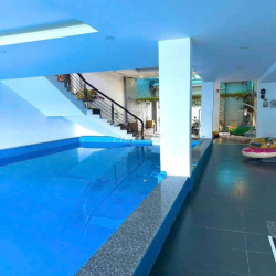 cho thuê villa hồ bơi 3PN full nội thất gần biển giá tốt 