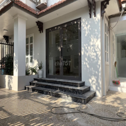 Cho thuê BT Vườn Đào 55 triệu, 165m2, 6PN 4WC view đẹp tại Tây Hồ