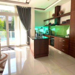 cho thuê villa hồ bơi 3PN full nội thất gần biển giá tốt 