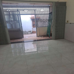 nhà cho thuê ngyên căn p4q8