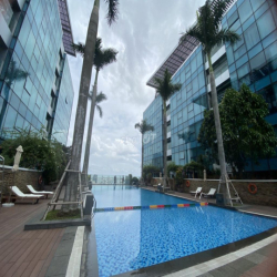 Cho thuê *** 1 căn Vincom Center tầng 21 có sân vườn, 3PN cực đẹp