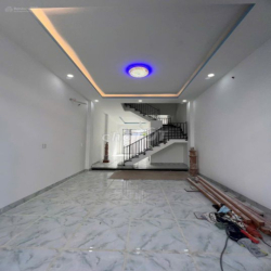 Cho thuê nhà 1 trệt 2 lầu, hẻm 47 Trường Lưu, P. Long Trường, Q9