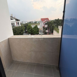 Cho thuê phòng trọ Bình Lợi Bình Thạnh: có gác, bancông, full nội thất