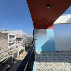 Cho thuê nhà 1 trệt 2 lầu, hẻm 47 Trường Lưu, P. Long Trường, Q9