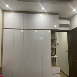 Cho thuê nhà Bát Khối, ô tô đỗ cửa, nhà mới, full nội thất, 4pn.