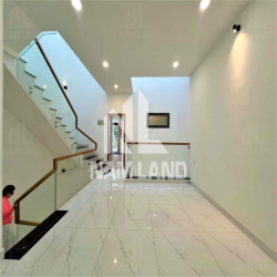 Đẹp mê li🥰Gần Quốc Hương, Nhà Style hiện đại 4PN sân trước sauvthoáng