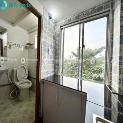 Phòng duplex cửa sổ trời gần đại học VLU