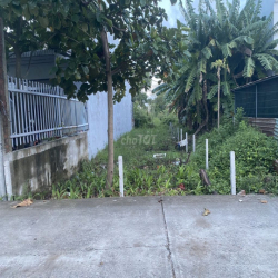 Cho thuê đất cổng chào thôn quang châu làm kho / kinh doanh