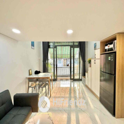 CHO THUÊ PHÒNG FULL NT - BAN CÔNG SIÊU THOÁNG MÁT NẰM NGAY TRUNG TÂM