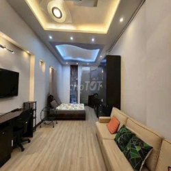 Full Nội Thất Lý Thái Tổ P.9 Quận 10 - Ngang 4x14m 1 Trệt 2 Lầu ST 3PN