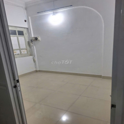 Chung cư Lý Thường Kiệt 3 phòng ngủ + gác 