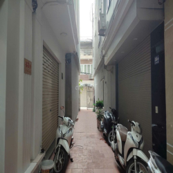 Cho thuê nhà lâu dài Kiều Sơn 3,5 tầng; Ưu tiên gia đình