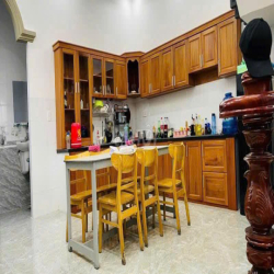 CHO THUÊ NHÀ TRỆT LẦU CÓ NỘI THẤT GẦN BÊN XE TÂN ĐÔNG HIỆP DĨ AN