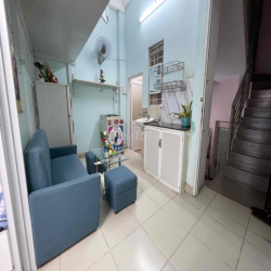 Căn hộ 2 phòng ngủ, full Nội Thất cạnh chợ Hoàng Hoa Thám