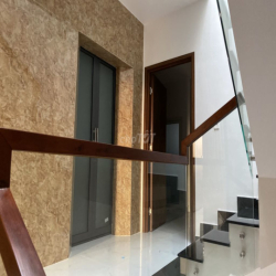 Nhà nguyên căn KDT Vạn Phúc city giá 32tr 5x22m nhà như hình