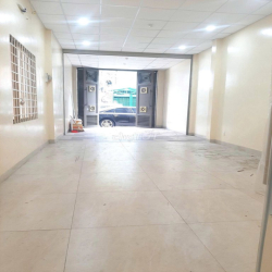 Nhà GÓC  kết hợp dưới bán cfe trên làm văn phòng khu VIP Lữ Gia