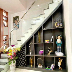 CHO THUÊ NHÀ - HẺM TRUNG TÂM THÀNH PHỐ - ĐỂ LẠI TOÀN BỘ NỘI THẤT