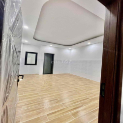 Cho Thuê Nhà DT 4x20m 1Trệt 1Lửng 2Lầu 4Pn 5Wc Sân Thượng Sân Ôtô