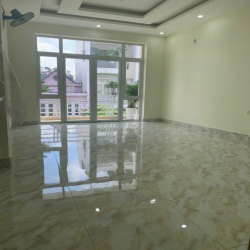 Cần cho thuê nhà mới HXH 137/4A Lê Văn Sỹ P.13 Q.Phú Nhuận