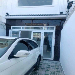 Cho Thuê Nhà DT 4x20m 1Trệt 1Lửng 2Lầu 4Pn 5Wc Sân Thượng Sân Ôtô